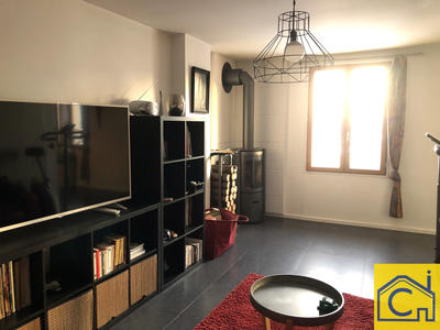 Maison - 90 m² - 3 pièces