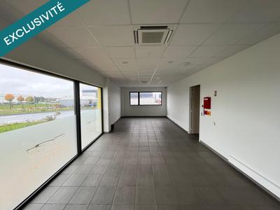 Local commercial - 2 000 m² - 7 pièces