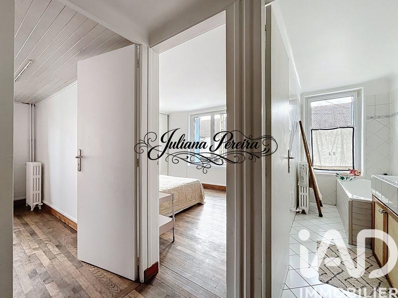 Maison - 176 m² - 9 pièces