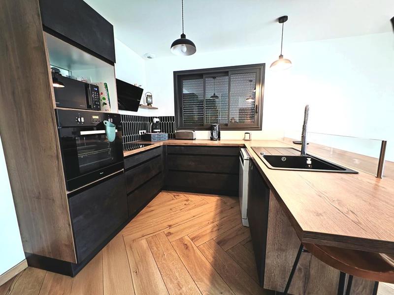 Maison - 130 m² - 7 pièces