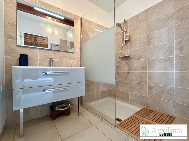 Maison traditionnelle - 146 m² - 6 pièces