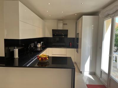 Maison - 153 m² - 7 pièces