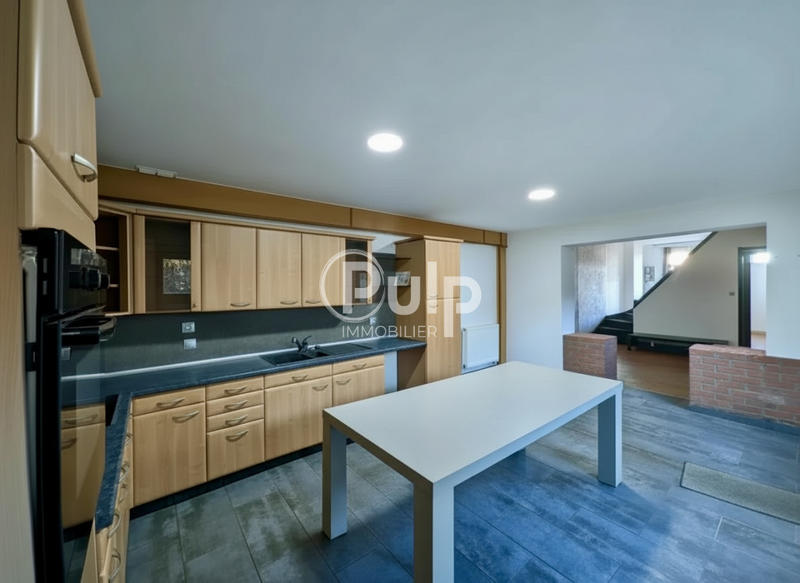 Maison - 82 m² - 5 pièces