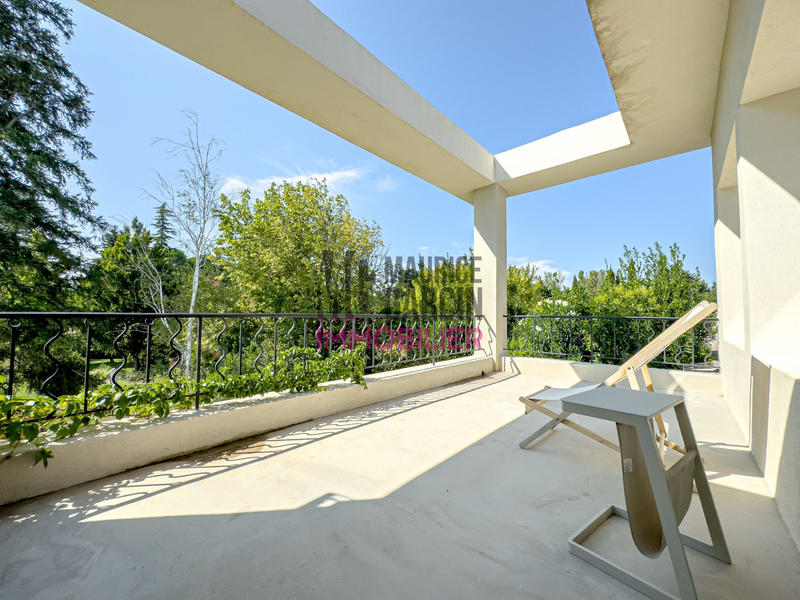 Maison - 196 m² - 6 pièces