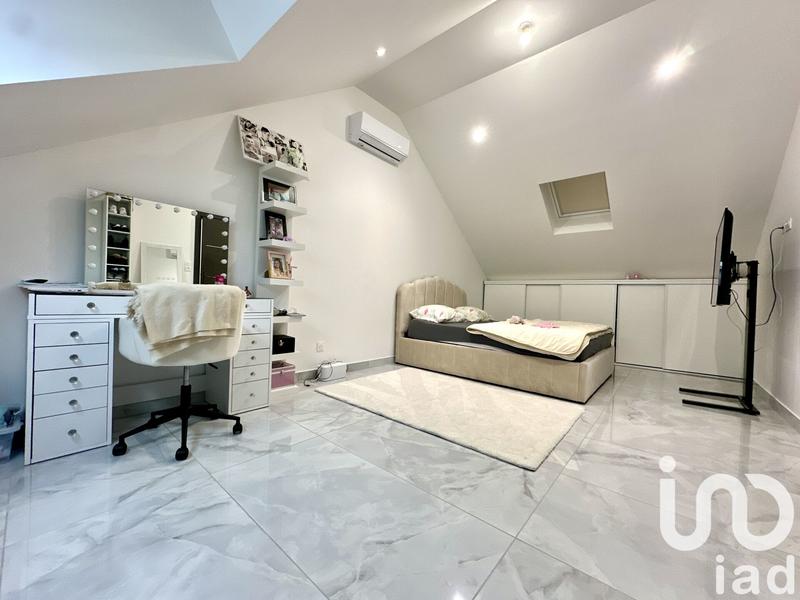 Maison - 155 m² - 5 pièces