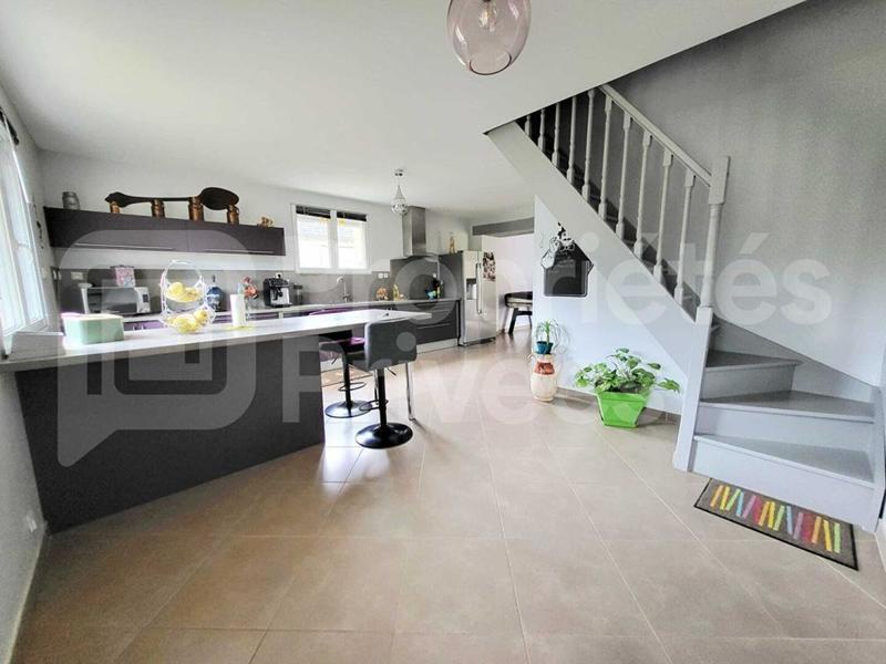 Maison - 177 m² - 7 pièces