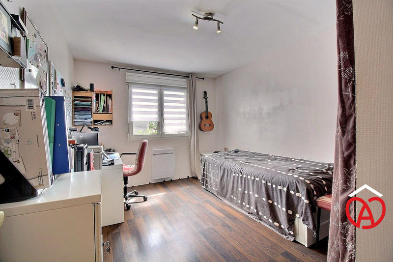 Local commercial - 300 m² - 7 pièces