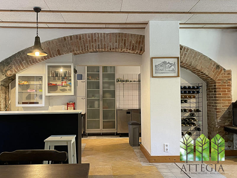 Maison ancienne - 395 m² - 11 pièces