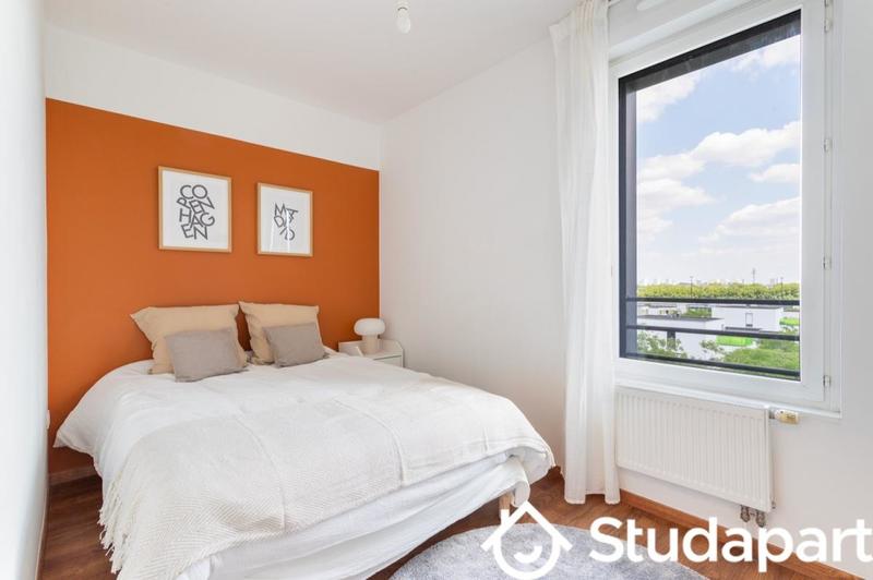 Chambre - 9 m² - 1 pièce