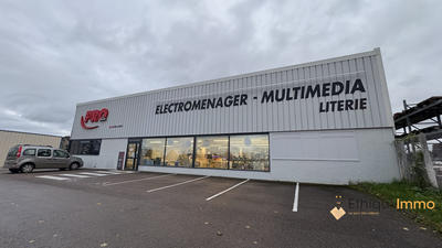 Local commercial - 839 m² - 6 pièces