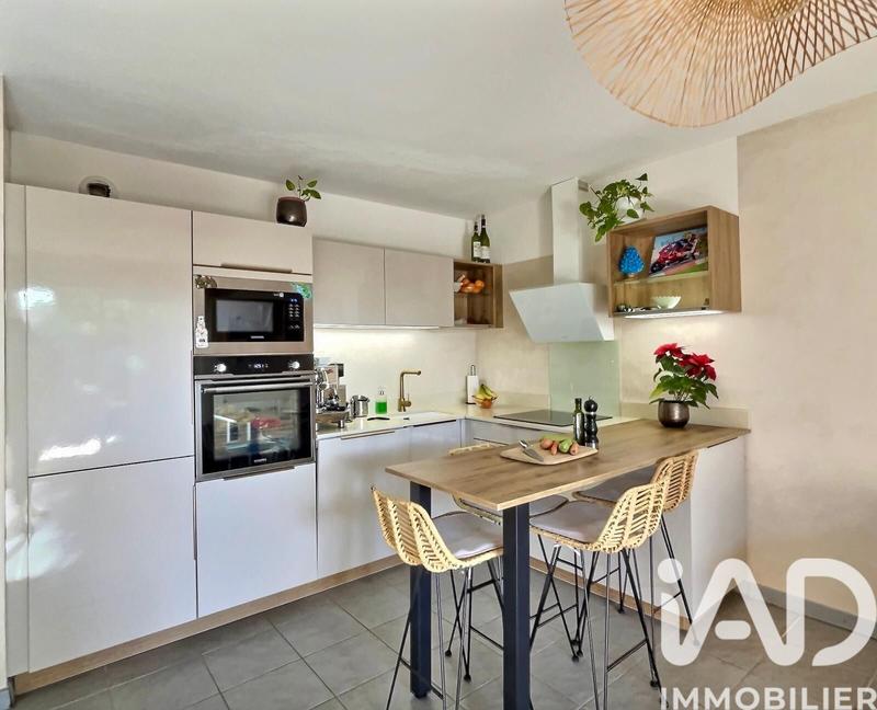 Appartement - 56 m² - 3 pièces