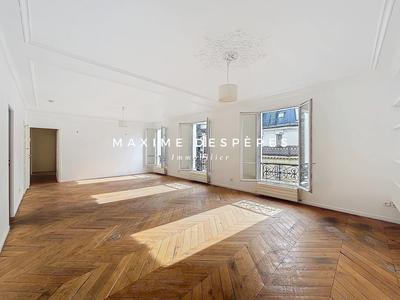 Appartement - 128 m² - 6 pièces