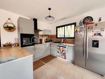 Maison - 97 m² - 4 pièces