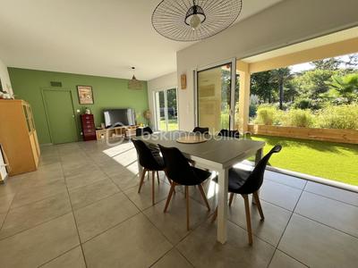 Maison - 108 m² - 4 pièces