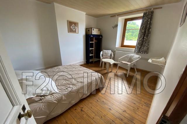 Maison - 260 m² - 12 pièces