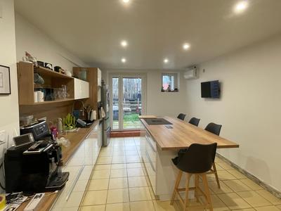 Maison - 90 m² - 3 pièces