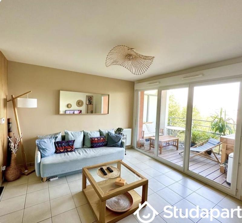 Chambre - 14 m² - 1 pièce