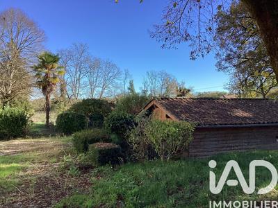 Maison - 600 m² - 8 pièces