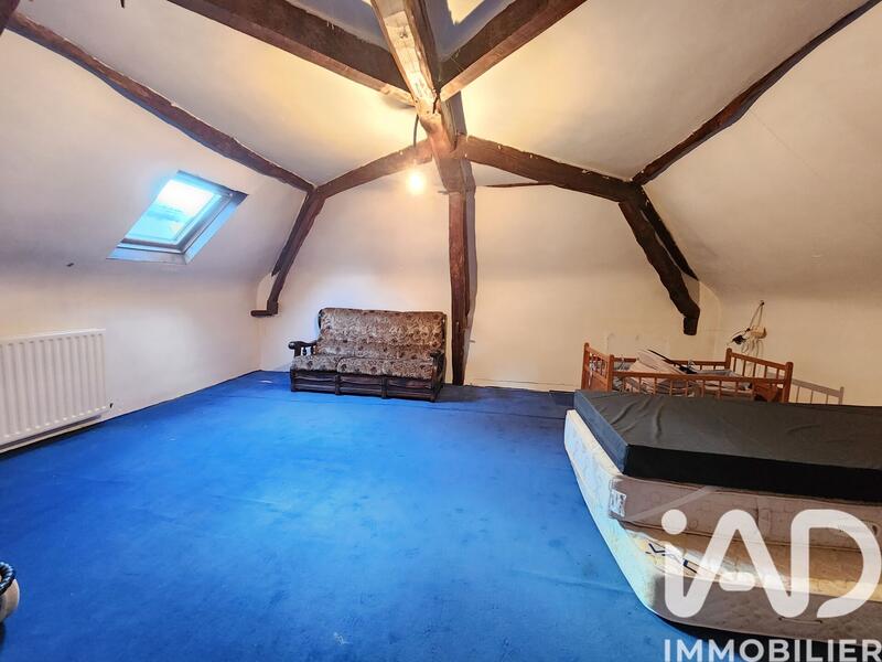 Maison - 222 m² - 7 pièces