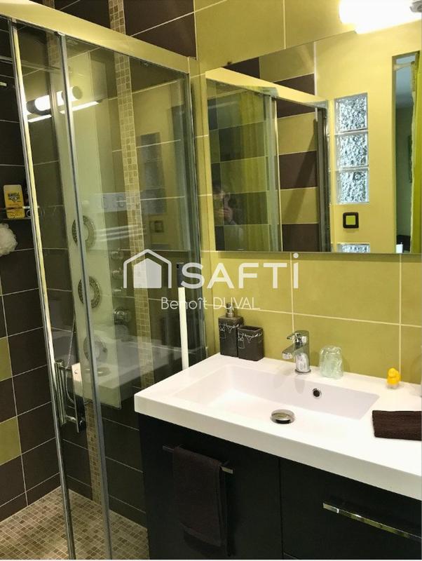 Maison - 186 m² - 8 pièces