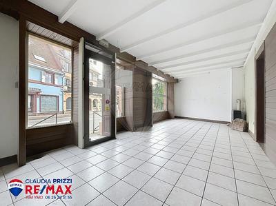 Local commercial - 42 m² - 2 pièces