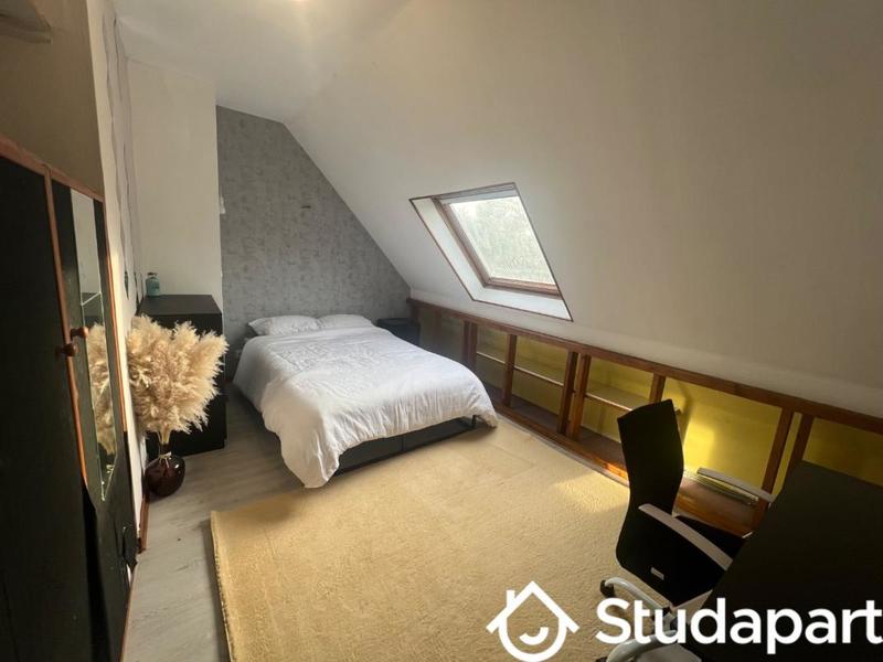 Chambre - 9 m² - 1 pièce