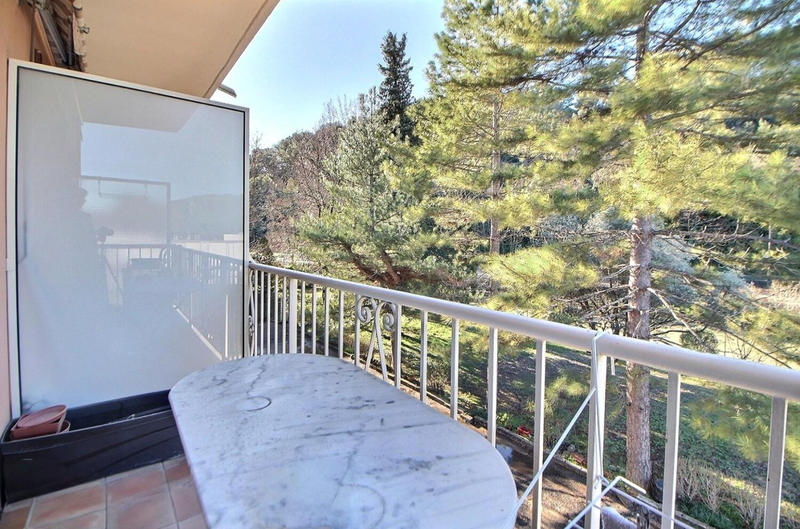 Appartement - 65 m² - 2 pièces