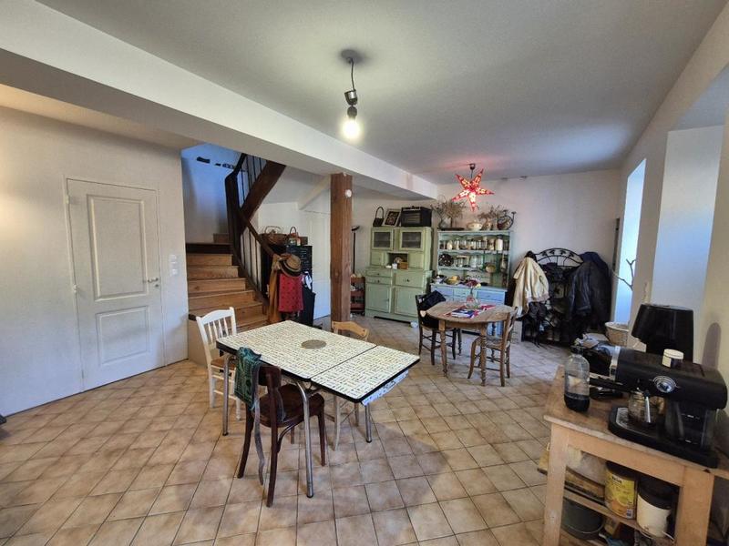 Maison - 93 m² - 5 pièces