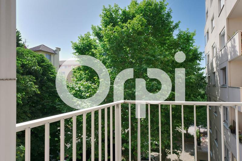 Appartement - 81 m² - 3 pièces