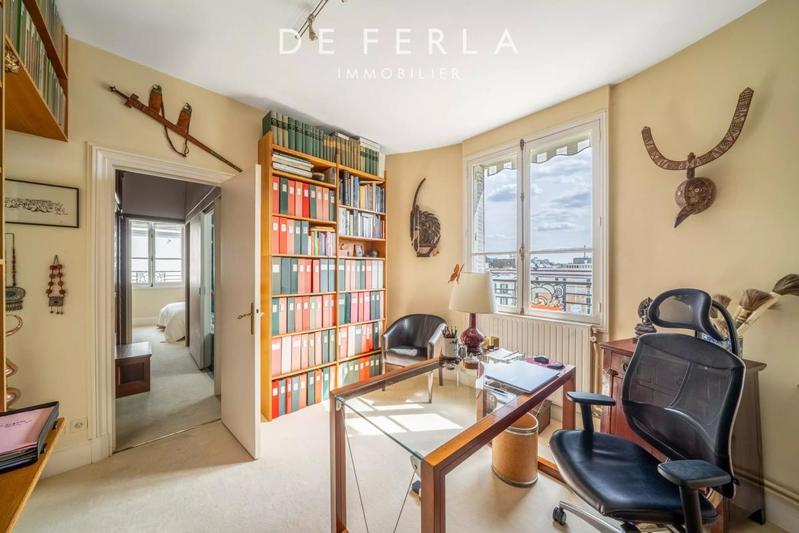 Appartement - 120 m² - 6 pièces