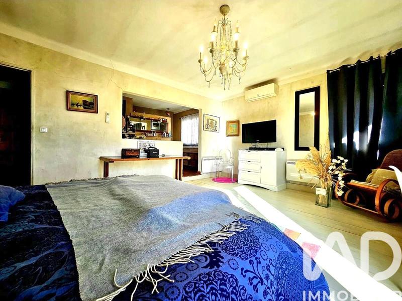 Maison - 181 m² - 7 pièces