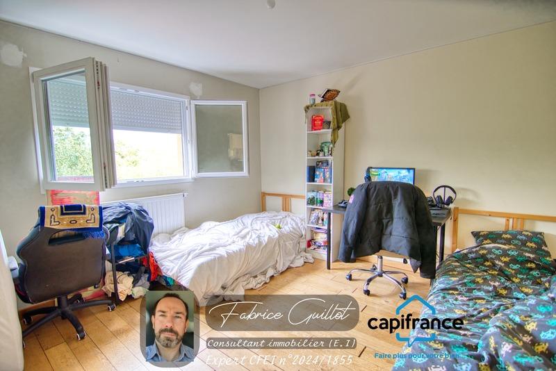 Maison - 241 m² - 7 pièces