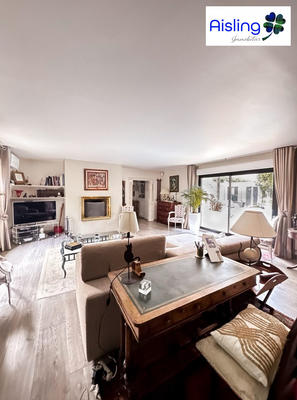 Maison ancienne - 210 m² - 7 pièces