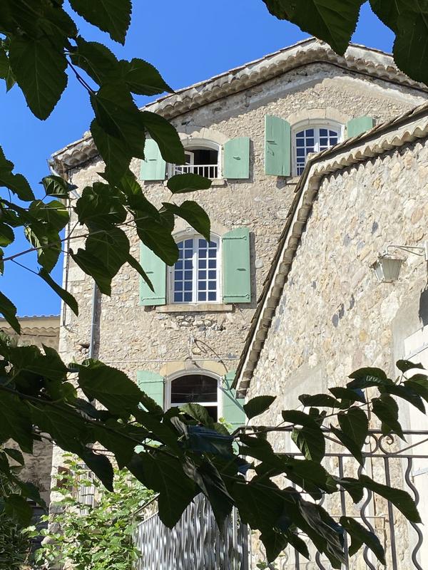 Maison - 320 m² - 6 pièces