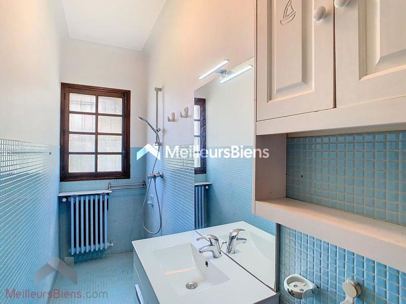 Appartement - 161 m² - 6 pièces