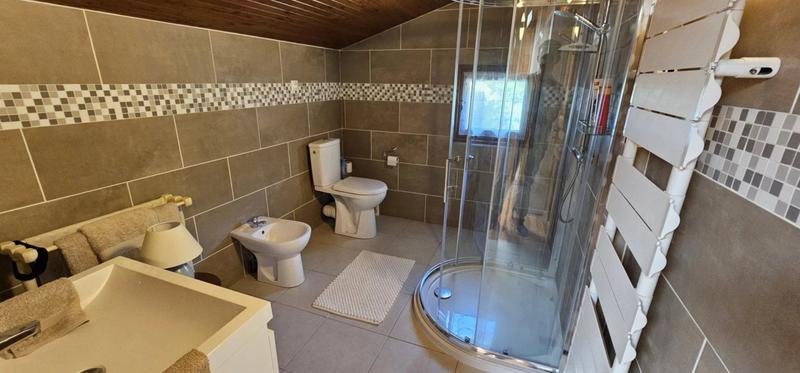 Maison - 212 m² - 9 pièces