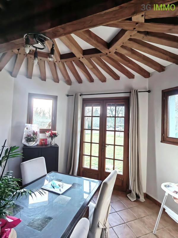 Propriété - 110 m² - 6 pièces