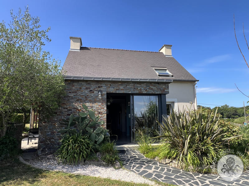 Maison - 105 m² - 5 pièces