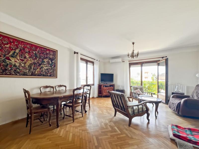 Maison - 150 m² - 2 pièces