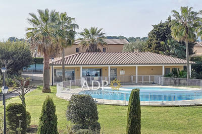 Appartement - 88 m² - 3 pièces