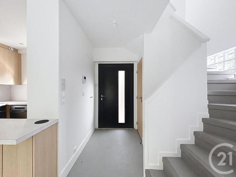 Maison - 93 m² - 4 pièces