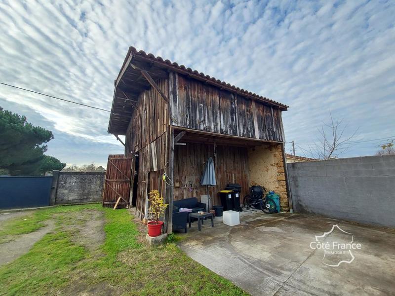 Maison - 229 m² - 8 pièces