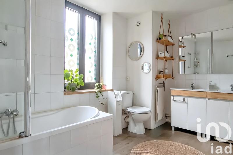 Maison - 190 m² - 8 pièces