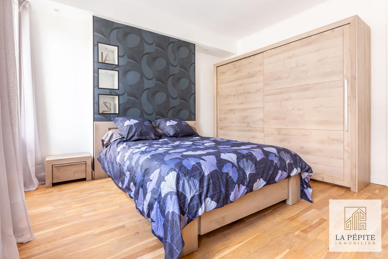 Appartement - 135 m² - 5 pièces