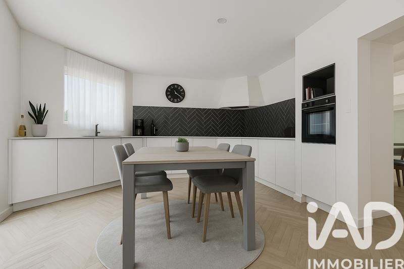 Maison - 200 m² - 6 pièces