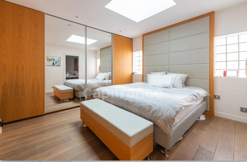 Maison - 180 m² - 6 pièces