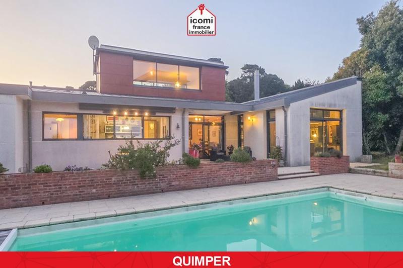 Propriété - 300 m² - 7 pièces