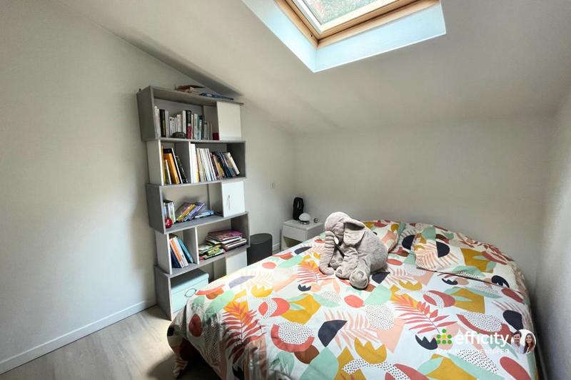 Maison - 92 m² - 5 pièces