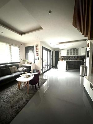 Maison - 83 m² - 5 pièces