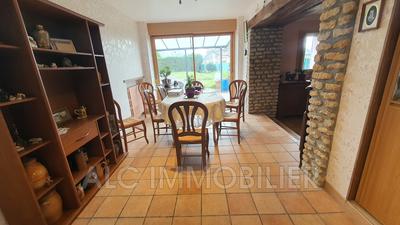 Maison - 167 m² - 6 pièces